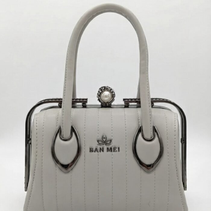 Ban Mei Pearl White Frame Bag with Pearl Crystal Clasp & Oval Gunmetal Rings